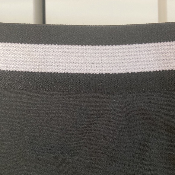 Crosby A-Line Semi-Sheer Slip Skirt Black with White Side Zip Waist Size L - Picture 2 of 7